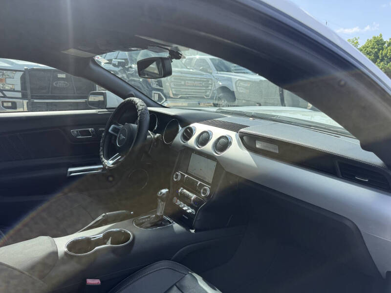 2017 Ford Mustang EcoBoost Premium