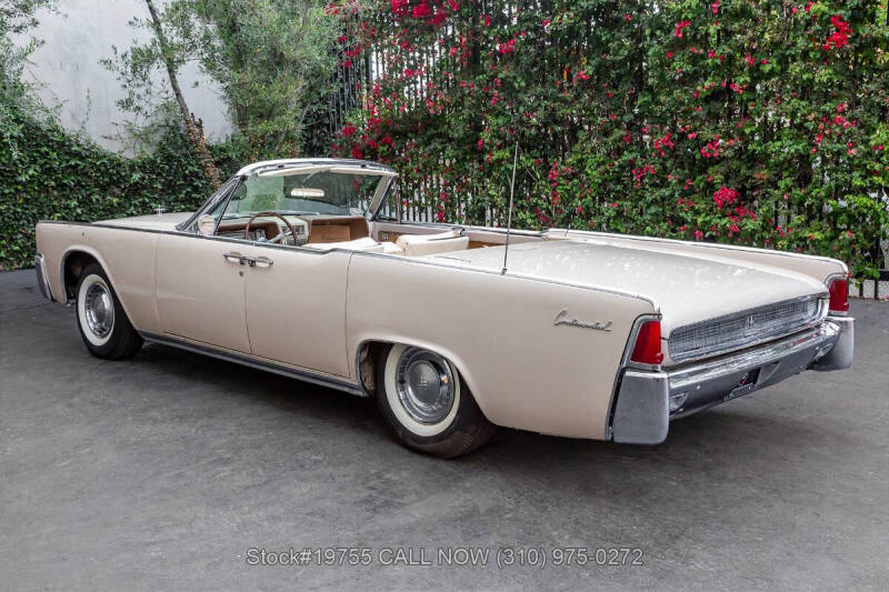 1961 Lincoln Continental