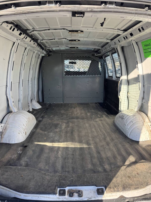 2017 Chevrolet Express 2500