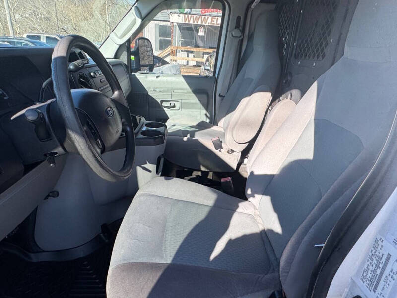 2012 Ford E-Series E-250