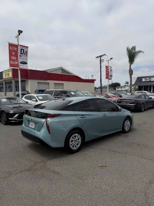 2016 Toyota Prius Two