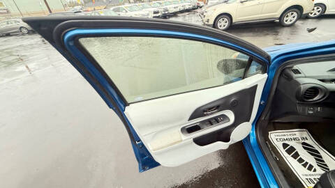 2014 Toyota Prius c Four