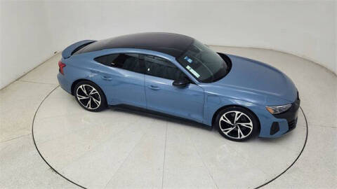 2022 Audi e-tron GT quattro Premium Plus