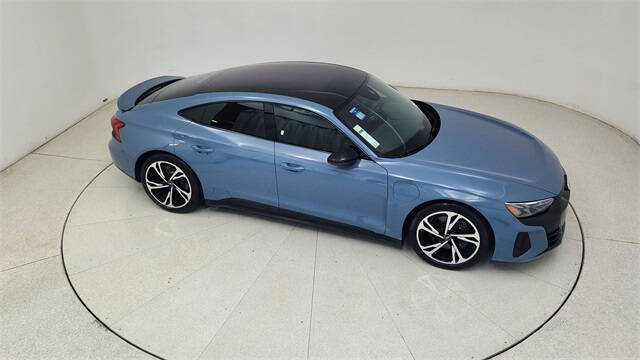 2022 Audi e-tron GT quattro Premium Plus