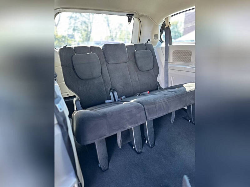 2016 Dodge Grand Caravan American Value Package