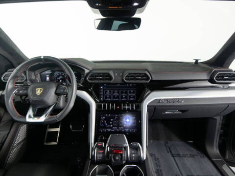 2024 Lamborghini Urus S