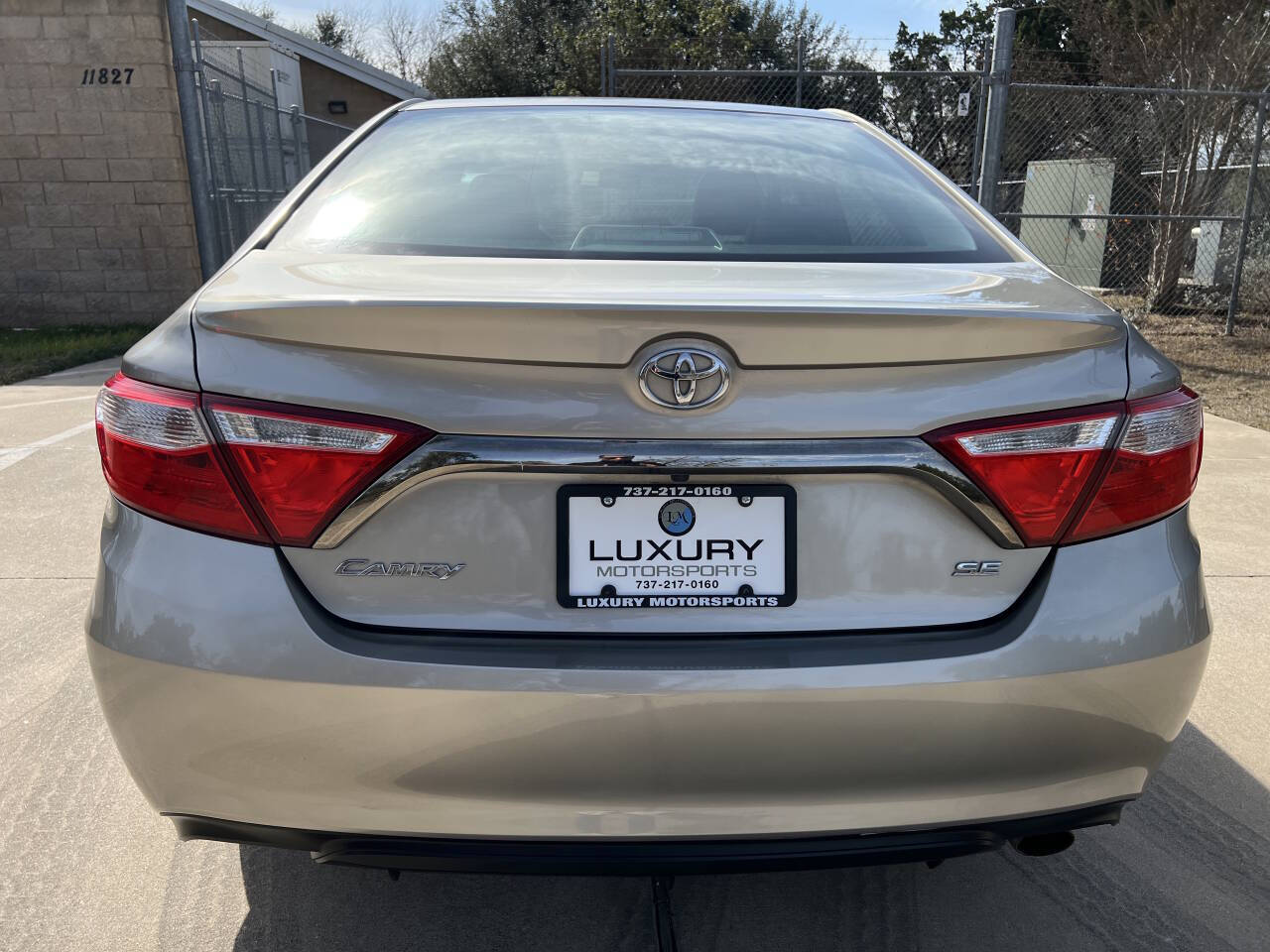 Used Car 2015 Toyota Camry  Le 4dr Sedan For Sale Under $15,000 In Austin, Texas