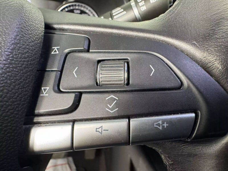 2021 Cadillac XT4 Premium Luxury