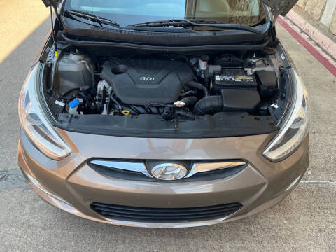 2014 Hyundai Accent SE