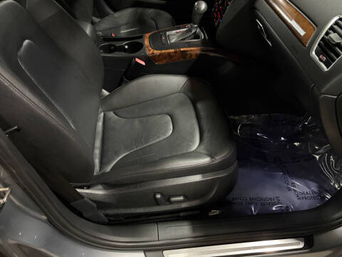 2010 Audi A4 2.0T quattro Premium Plus