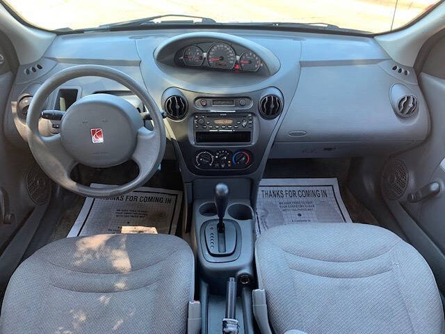 2004 Saturn Ion 1
