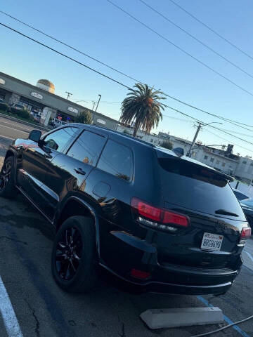 2019 Jeep Grand Cherokee Altitude