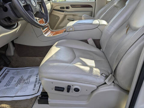 2003 Cadillac Escalade