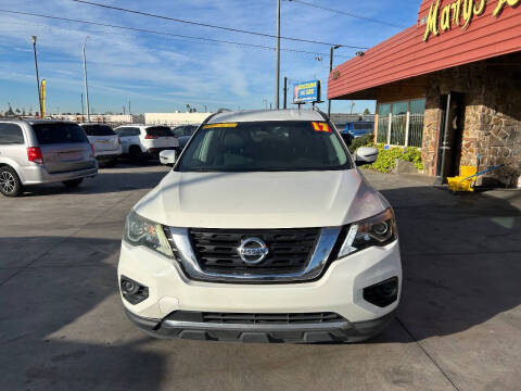 2017 Nissan Pathfinder S