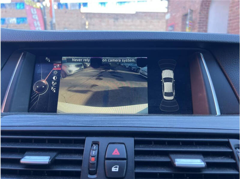 2015 BMW 5 Series 528i