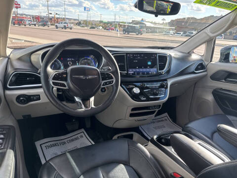 2024 Chrysler Pacifica Touring L