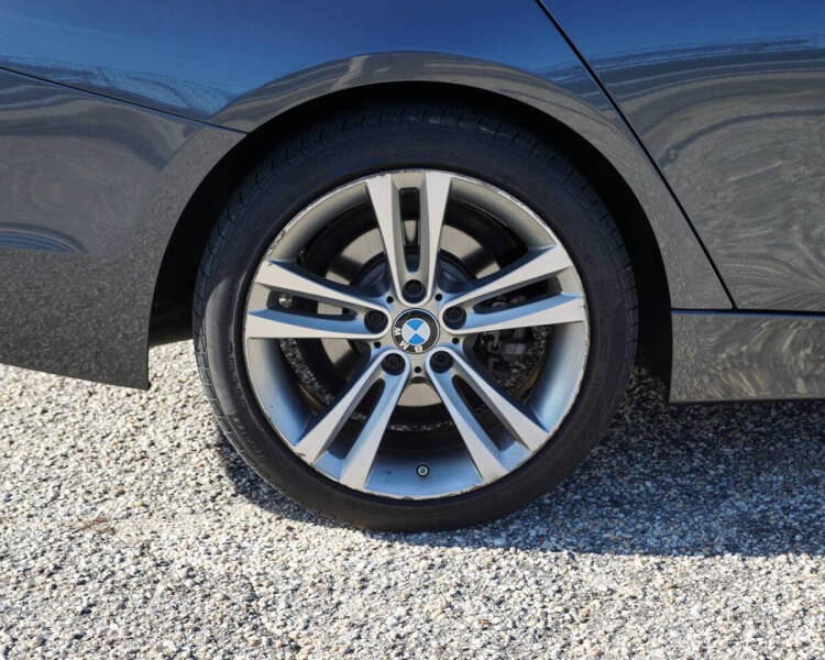 2018 BMW 3 Series 330i xDrive