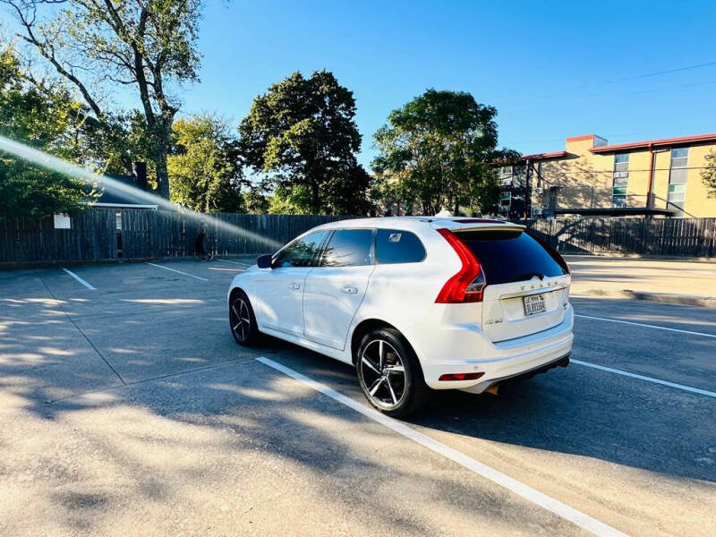 2015 Volvo XC60 T6 R-Design Platinum