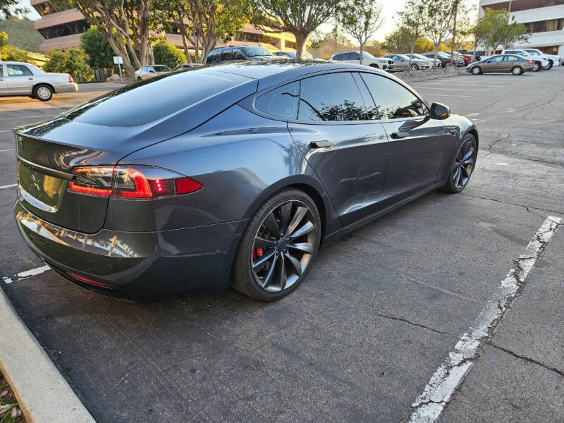 2016 Tesla Model S 90D