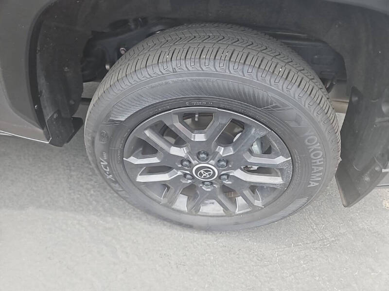 2024 Toyota Sequoia Platinum