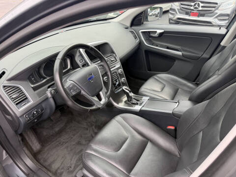 2016 Volvo XC60 T6