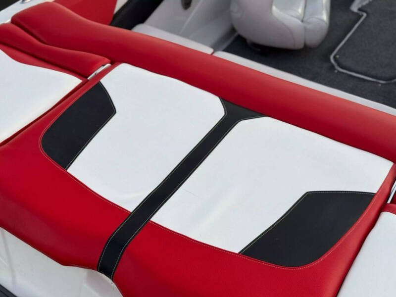 2013 Four Winns 200H