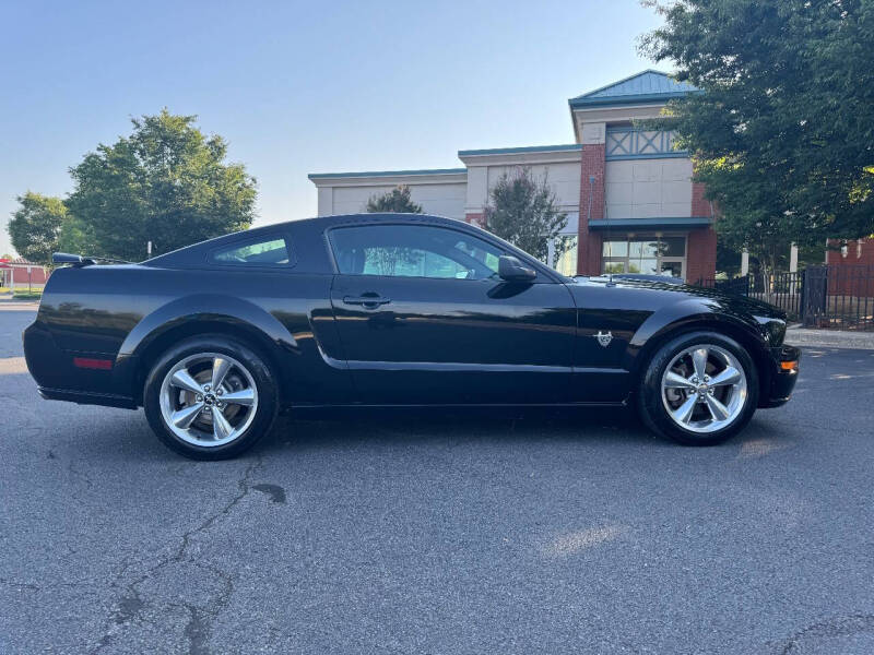 2009 Ford Mustang GT Deluxe