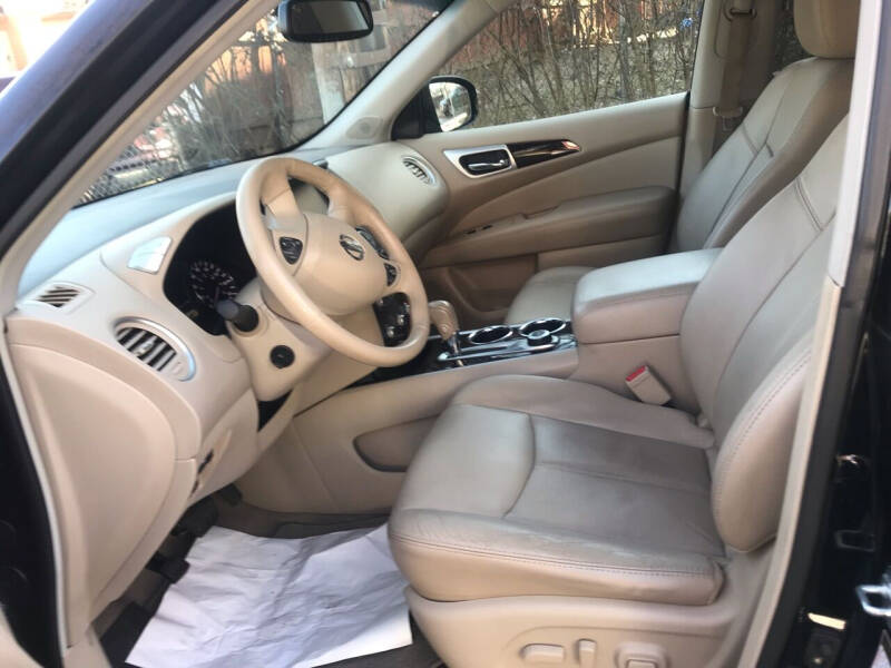 2013 Nissan Pathfinder Platinum