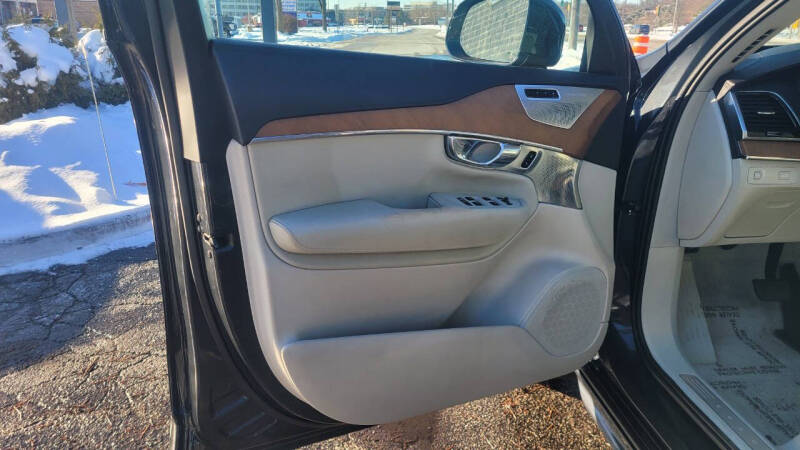 2016 Volvo XC90 T6 Inscription