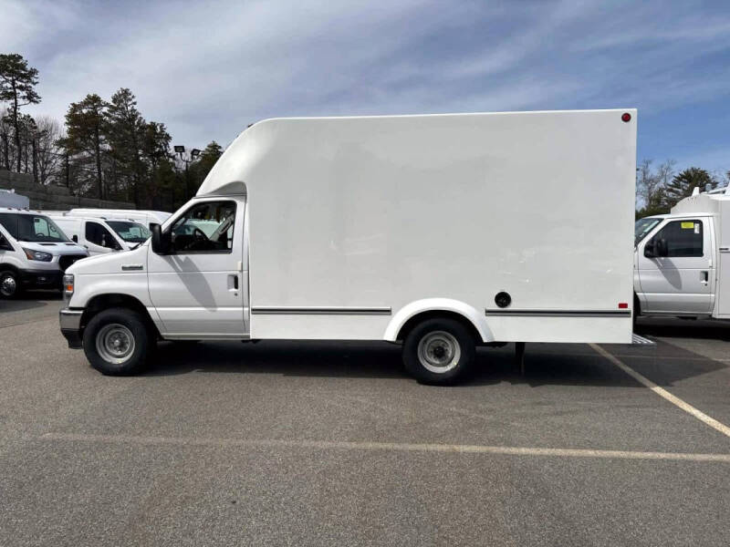 2027 Ford E-Series