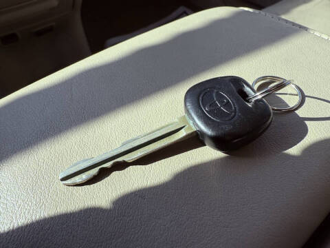 2003 Toyota Avalon XLS