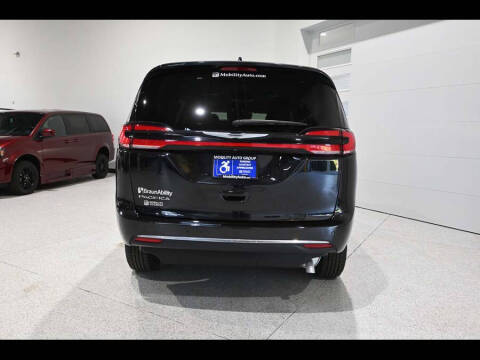 2021 Chrysler Pacifica Touring