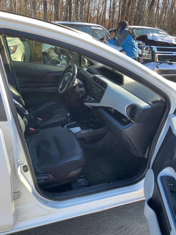 2012 Toyota Prius c Two