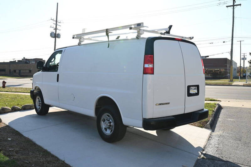 2023 Chevrolet Express 2500