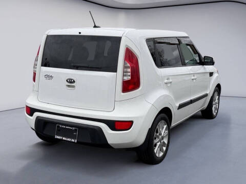 2012 Kia Soul +