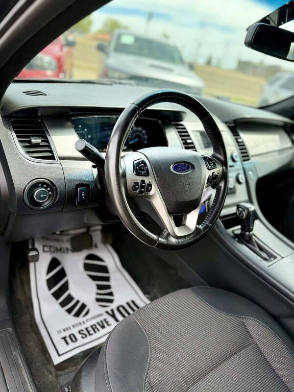 2016 Ford Taurus SEL