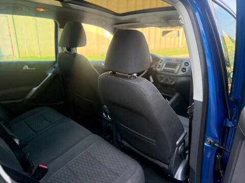 2009 Volkswagen Tiguan SE 4Motion