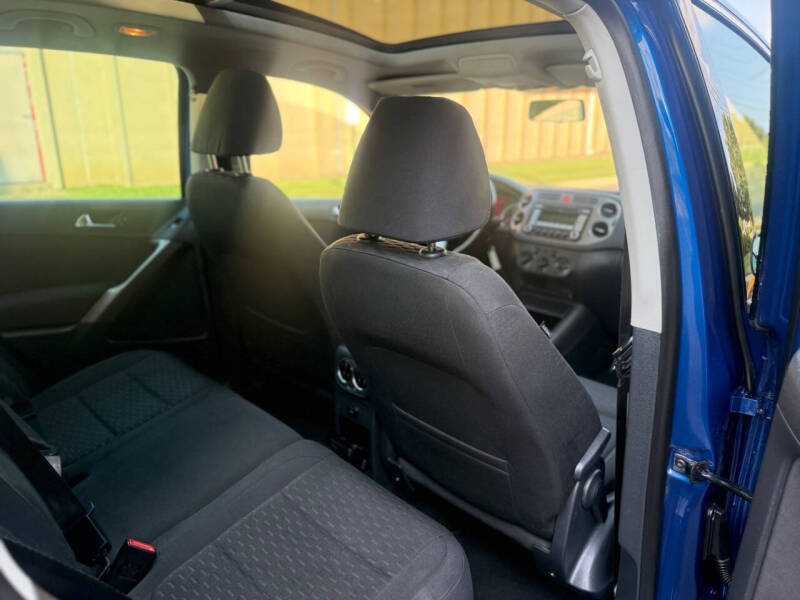 2009 Volkswagen Tiguan SE 4Motion