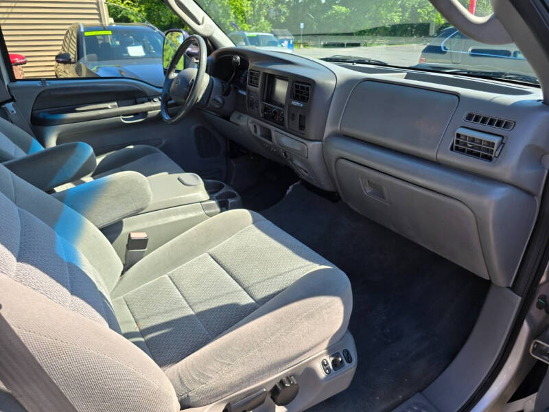 2004 Ford Excursion XLT