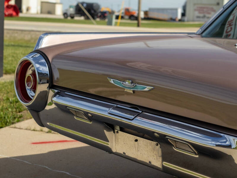 1963 Ford Thunderbird