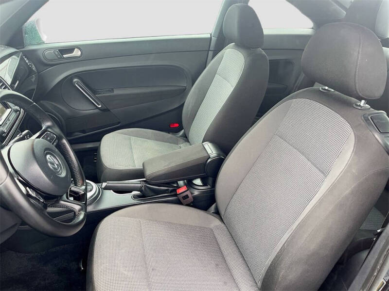 2019 Volkswagen Beetle 2.0T S