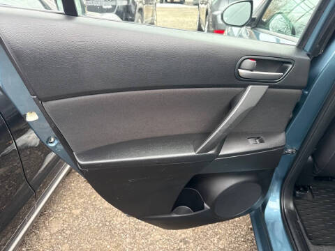 2011 Mazda MAZDA3 i Touring