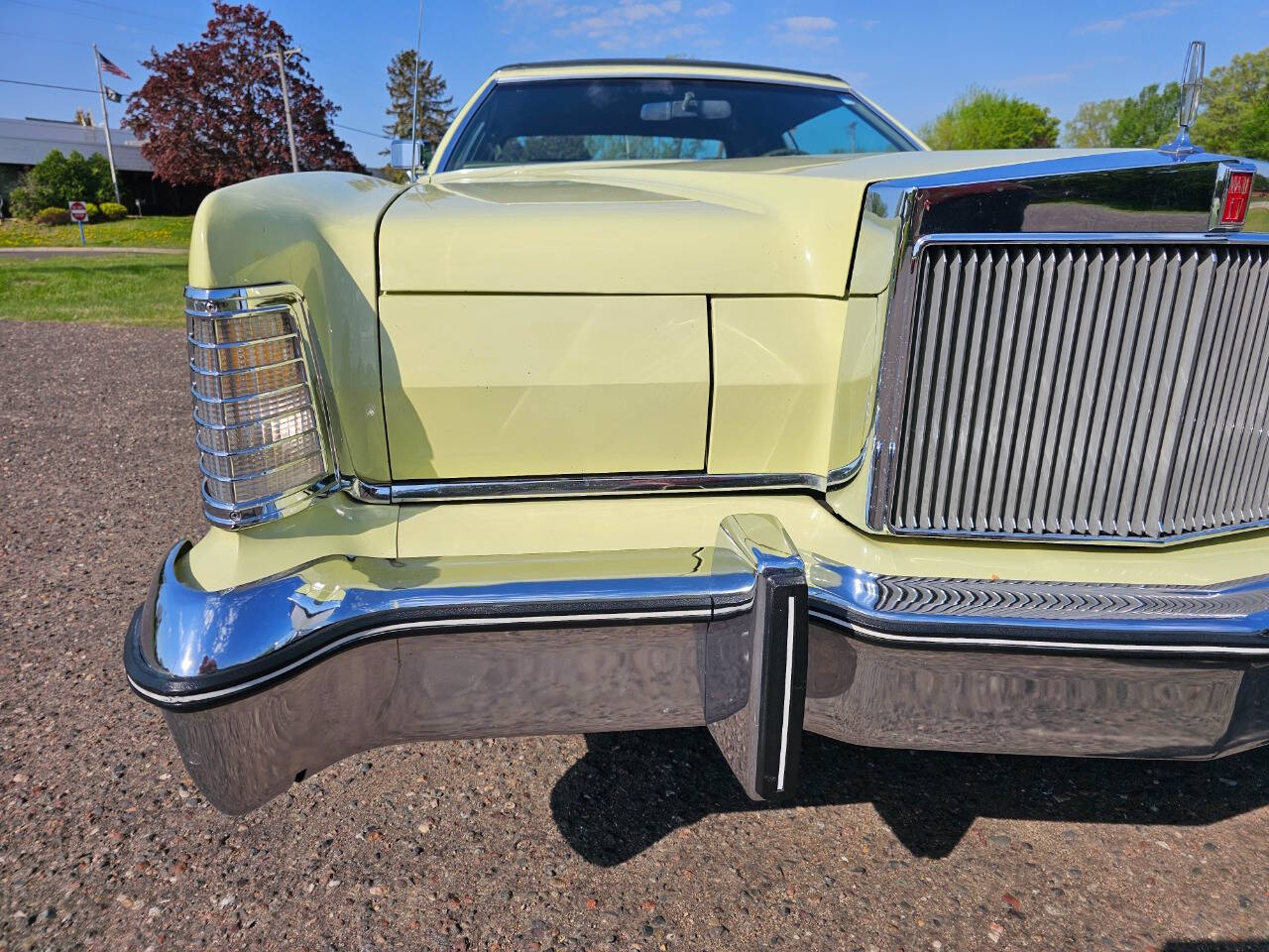 1975 Lincoln Continental 20
