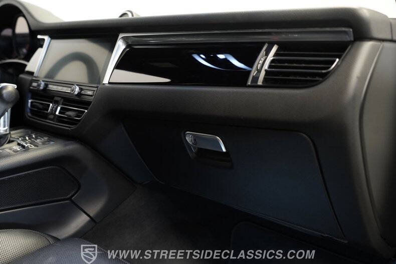 2019 Porsche Macan