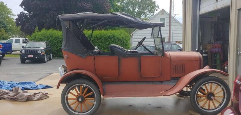 1924 Ford Model T for sale at PEKARSKE AUTOMOTIVE INC in Two Rivers WI