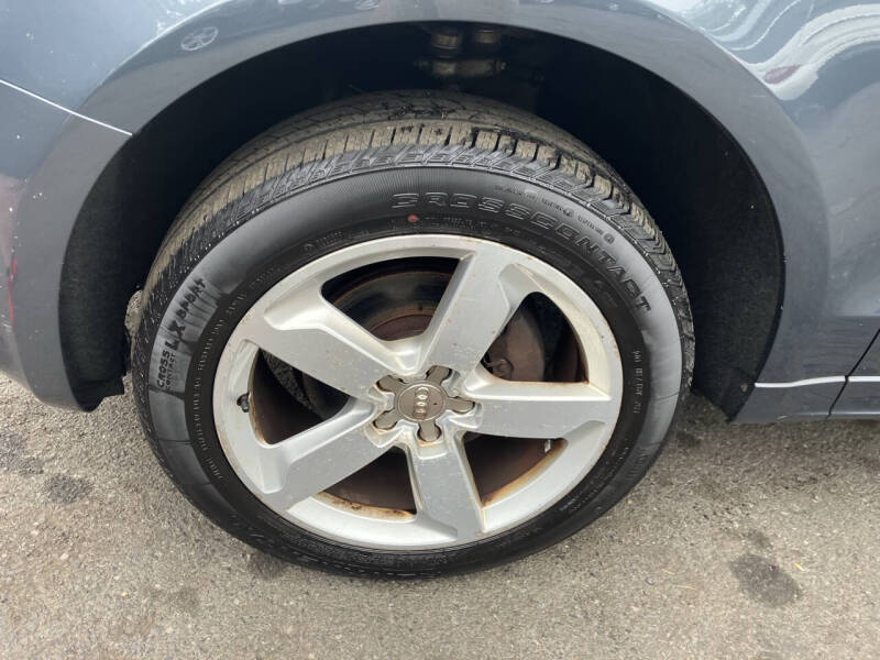 2011 Audi Q5 3.2 quattro Premium Plus