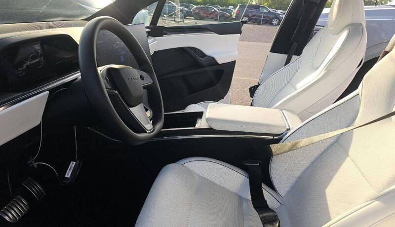 2025 Tesla Model X Plaid