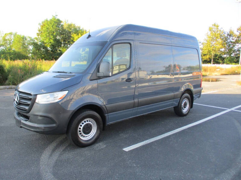 2019 Mercedes-Benz Sprinter Crew Van Base's photo