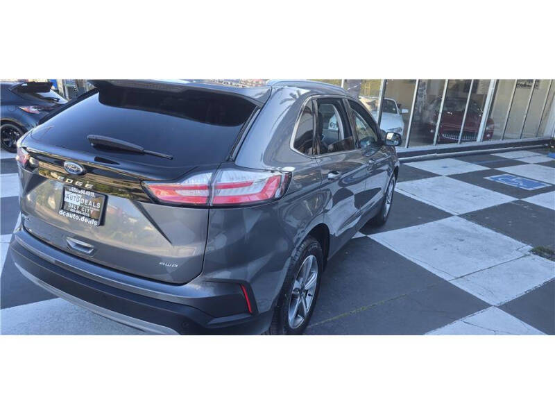 2022 Ford Edge