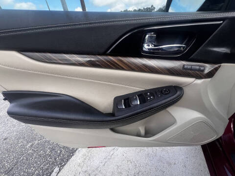 2017 Nissan Maxima Platinum